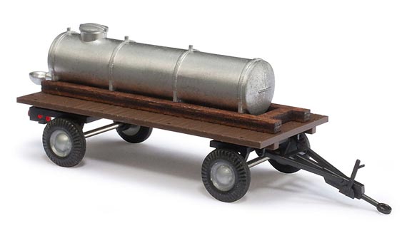CARRO RIMORCHIO con CISTERNA