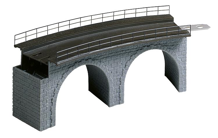 Parte superiore di un viadotto curvo #