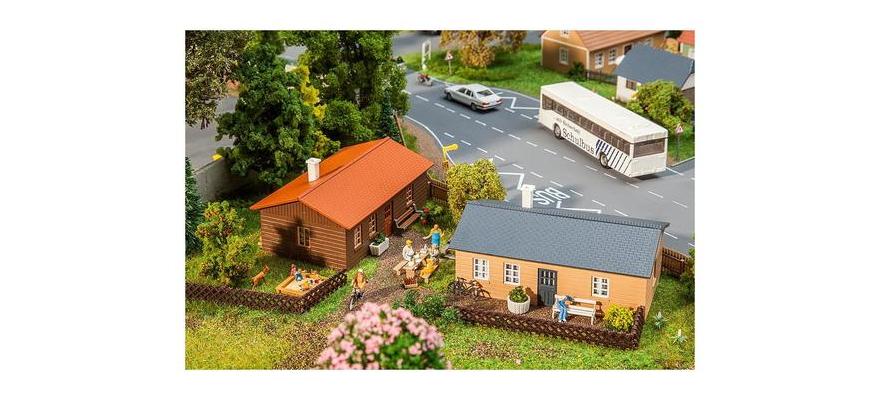 2 bungalows