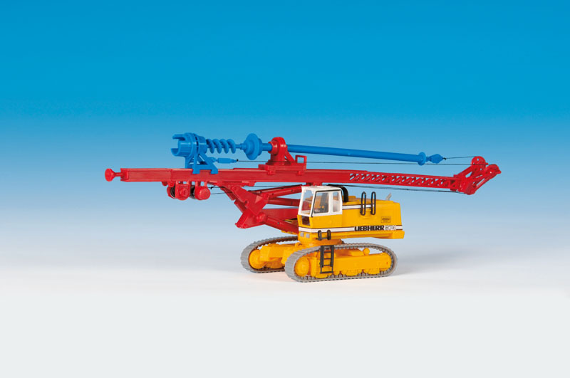 LIEBHERR 974
