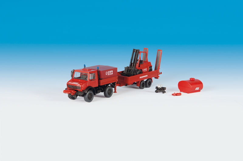 UNIMOG CON TENDER