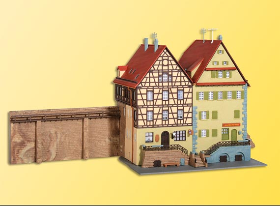 CASA SUL MURO