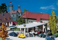 Vedi Scheda Faller 130347 - Distributore di benzina BP Faller - Scala  H0 